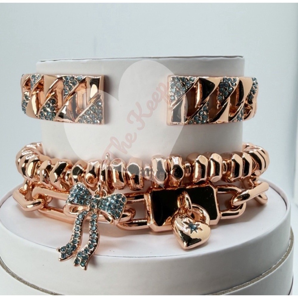 Bomb Party Summer 26 Stack ST67113 The Sweetheart Lock Bow Charm Rose Gold